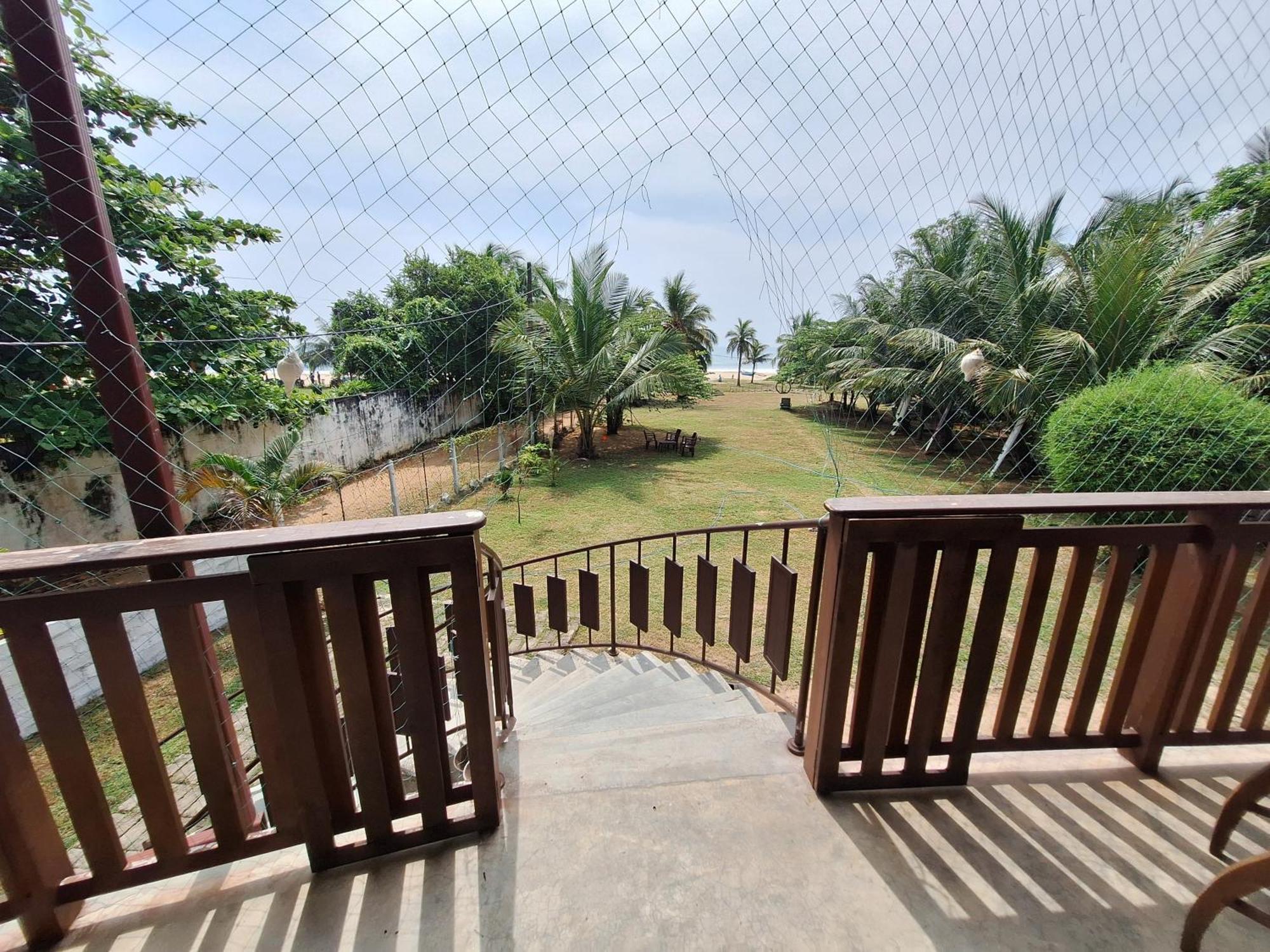 Baden Beach Hotel Kalkudah  Exterior foto